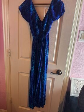 Blue V-Neck Maxi Dress
